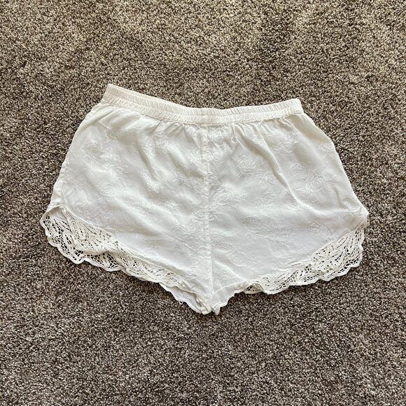 Oluwatu Satin Floral Shorts Ivory Balinese Lace Detail Elastic Waist Size Small